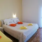 Ema Apartment *